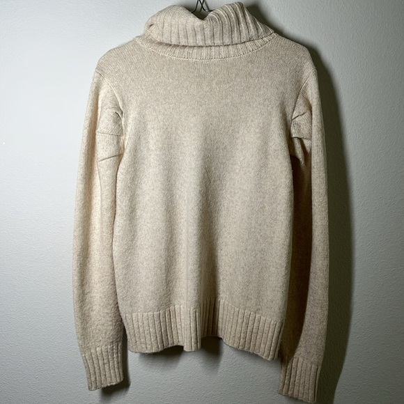 Cabi Cream Turtleneck Sweater Puff Sleeve Detail Size M - Picture 7 of 7